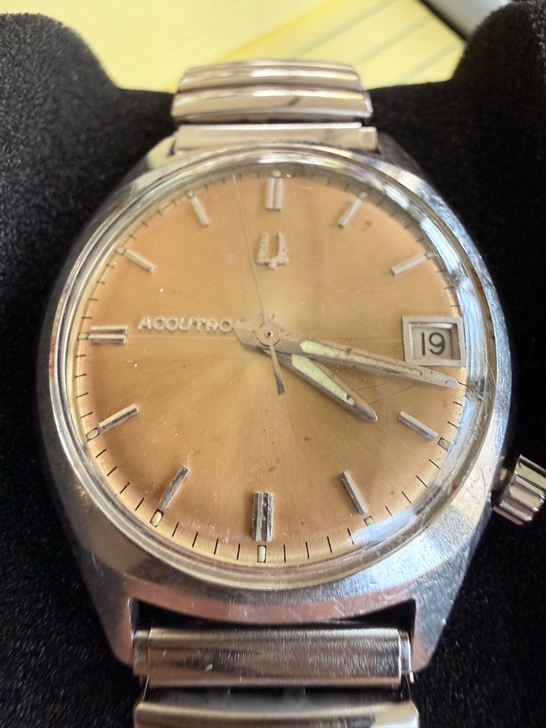 Bulova Accutron Mens Vintage Date Watch  Champagne Dial